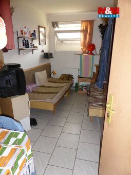 Nabízíme k prodeji část bytového domu, ubytovny v Olomouci, 