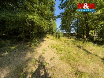 Nabízíme prodej části lesa o výměře 1.757 m2. Jedná se o poz