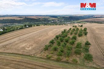 Nabízíme k prodeji unikátní pozemek o rozloze 5202 m² v klid