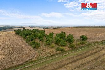 Nabízíme k prodeji unikátní pozemek o rozloze 5202 m² v klid