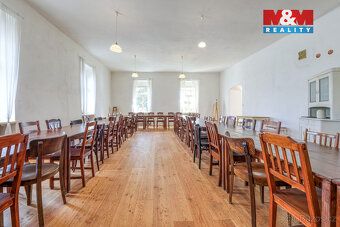Nabízíme mimořádně zajímavou usedlost o rozloze 290 m2 na pa