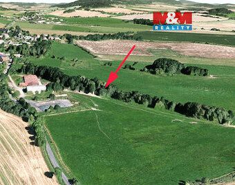 Prodej pozemku o výměře 3245 m2 v katastru obce Miletice u D
