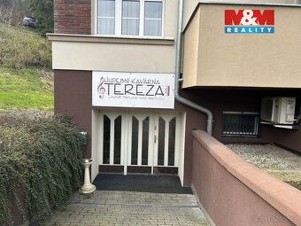 Nabízíme Vám k pronájmu restauraci - kavárnu v klidné části 