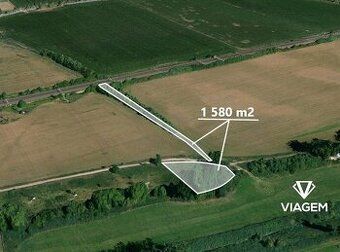 Nabízíme ornou půdu v katastrálním území Škvorec, okres Prah