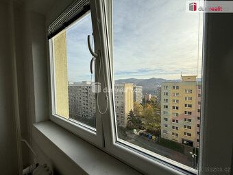 Nájem 10.800 Kč. služby 2900 Kč. Kauce 20.000 Kč. Provize RK