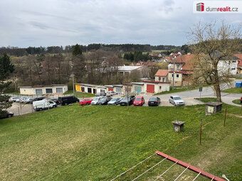 , prodej bytové jednotky 2+1 ve druhém patře cihlového bytov