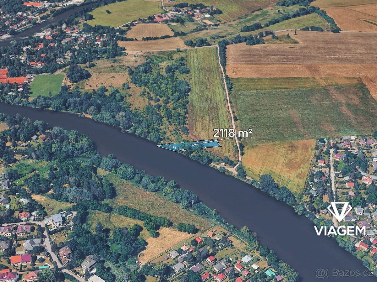Exkluzivně Vám nabízíme k prodeji 100 % vlastnictví na pozem