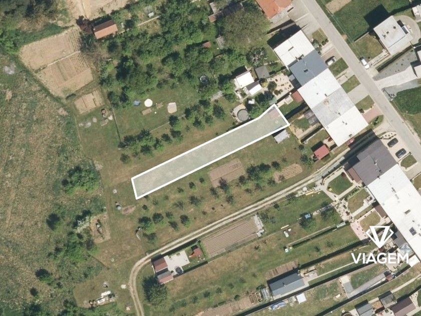 V exkluzivním zastoupení majitele nabízíme pozemek o výměře 