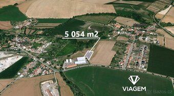 Nabízíme ke koupi rozsáhlý pozemek o celkové výměře 5 054 m²