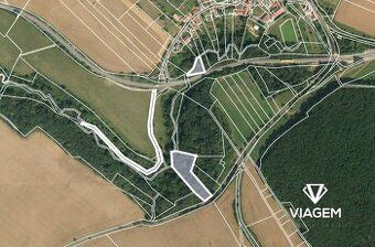 Nabízíme ke koupi podíl 66,67 % na třech různých pozemcích v