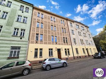 Nabízíme na pronájem skladový prostor o velikosti 19 m2, lok