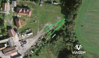 Nabízíme Vám ke koupi 50% podíl pozemku v katastrálním území