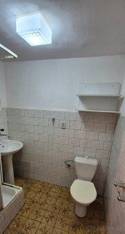 Prodej vícegeneračního rodinného domu se třemi bytovými jedn