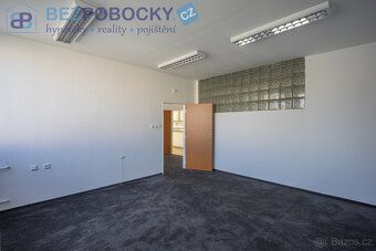 Nabízíme k pronájmu komerční prostory typu kanceláře na námě