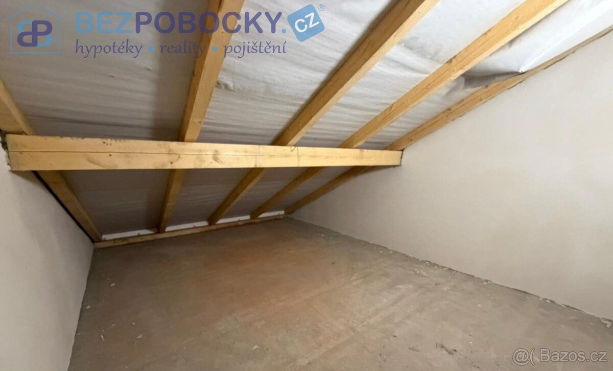 Nabízíme k prodeji novostavbu garáže se skladovacím prostore
