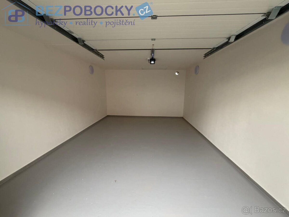 Nabízíme k prodeji novostavbu garáže se skladovacím prostore