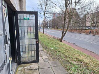 Dlouhodobě pronajmu garáž v garážovém domě v areálu na ul Pa