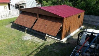 Parametry: Typ střechy-sedlová střecha- imitace střešních ta