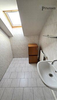 Nabízíme do nájmu obchodní prostor, který má parkovací stání