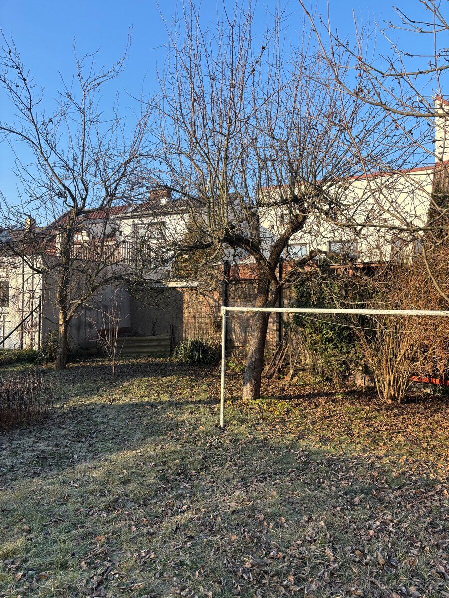 Nabízíme k prodeji rodinný dům určený k demolici v žádané lo