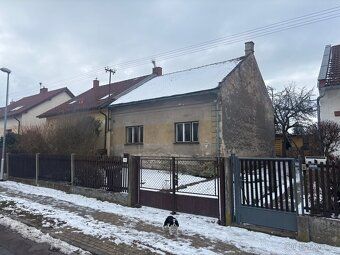 Nabízíme k prodeji rodinný dům určený k demolici v žádané lo