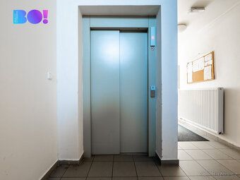 Nabízíme k prodeji byt ve 4. patře bytového domu s výtahem v