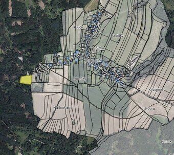 Vlastník prodá stavební pozemek s velkorysou výměrou nacháze