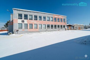 Pronájem skladovacích a výrobních hal v areálu Karna, Marián