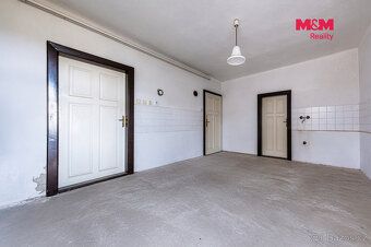 nabízíme na prodej samostatný rodinný dům v obci Volenice. C
