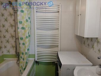Nabízíme prodej slunného a prostorného bytu o velikosti 3+1 