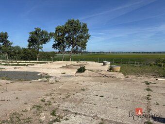 Pronájem, komerční/sklad, 5000 m2, 50364 Měník, Hradec Králo