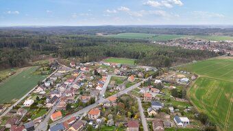 Představujeme prostorný rodinný dům dispozice 6+2, s garáží,