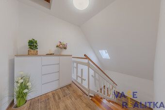 Exkluzivně nabízíme rodinný dům 4+kk se zahradou v obci Jese