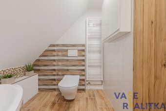 Exkluzivně nabízíme rodinný dům 4+kk se zahradou v obci Jese