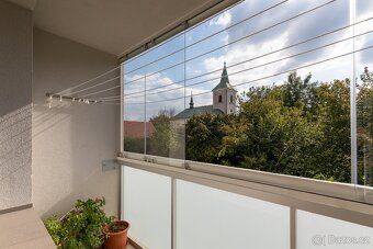 Nabízíme k pronájmu hezky řešený byt o dispozici 3+1 a celko