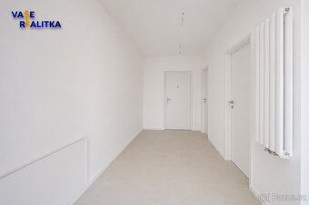 Nabízíme k pronájmu prostorný byt po rekonstrukci, na ulici 