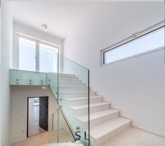 Ev.č. 01700 Luxusní apartmán se soukromou zahradou jen 100 m