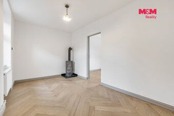 Nabízíme k prodeji rodinný domek po vkusné adaptaci interiér