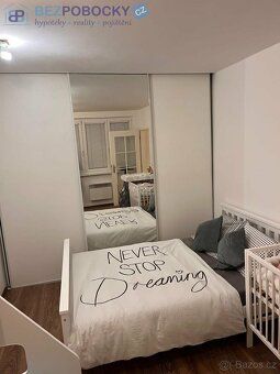 Nabízíme k pronájmu krásný a prostorný byt 2 + 1 se zahrádko