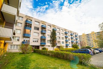 Nabízím Vám ve výhradním zastoupení ke koupi byt v osobním v