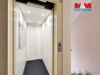 Nabízíme k prodeji byt 1+1 o celkové ploše 38 m² v panelovém