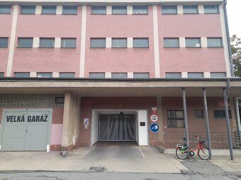 Nabízíme k prodeji řadovou garáž v atraktivní lokalitě Plzeň