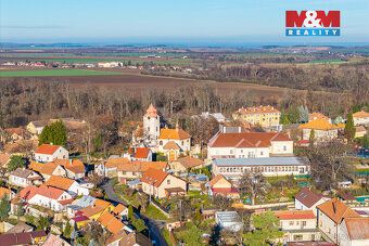 Nabízíme k prodeji stavební pozemek o rozloze 1000 m² v klid