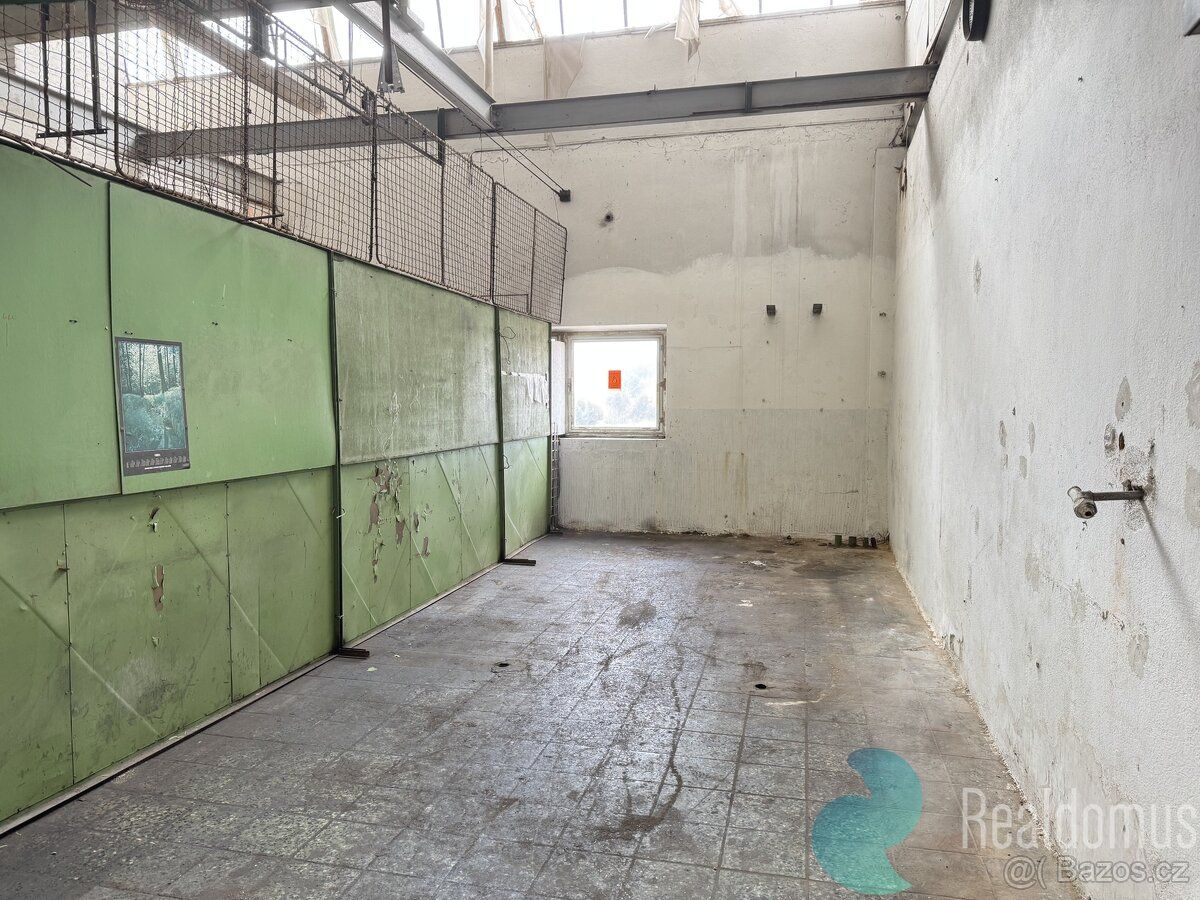 REALDOMUS Vám exkluzivně zprostředkuje pronájem garáže o uži
