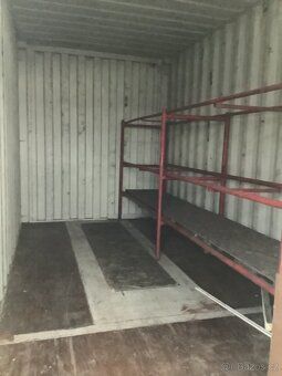 Pronajmu sklad 15m2 V ceně pronájmu regál a možnost parkován