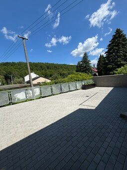 Pronajmu bez kauce a rezervačních poplatků velký, rezidenční