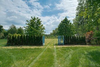 Nabízíme k prodeji pozemky o výměře přes 14 500 m² v klidné 