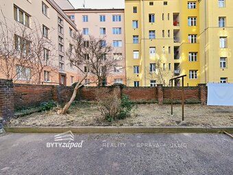 Ev.č. yJSB8720 Předmětem pronájmu je bytová jednotka o dispo