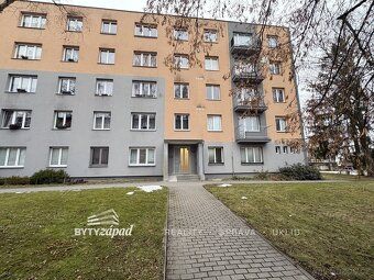 Ev.č. yMKB8656-1 Nabízíme k pronájmu rekonstruovaný, velmi s