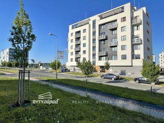 Ev.č. yJSB8661 Naše společnost nabízí pronájem plně zařízené